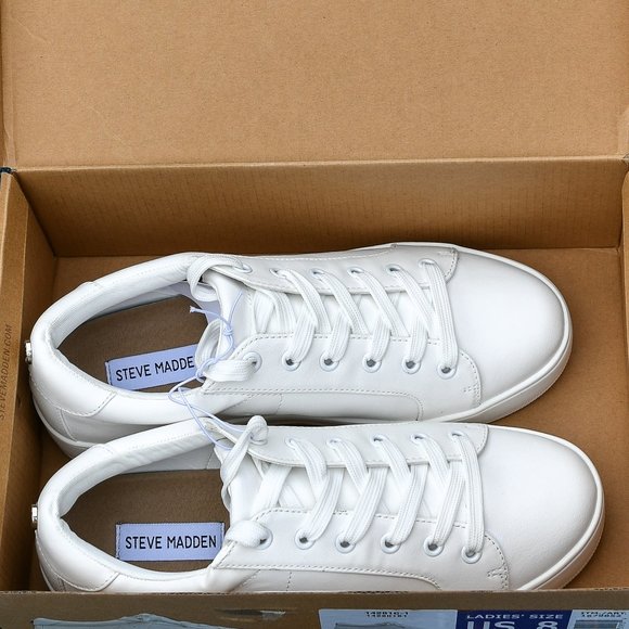 Steve Madden Ladies' Classic Court Sneaker